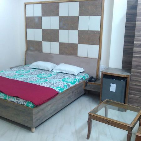 Hotel Palace Hoshiarpur Zewnętrze zdjęcie